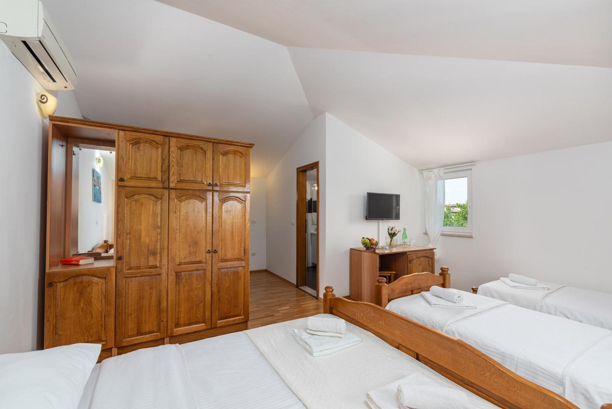 Laco De Pelagius Rooms Novigrad  Exterior photo