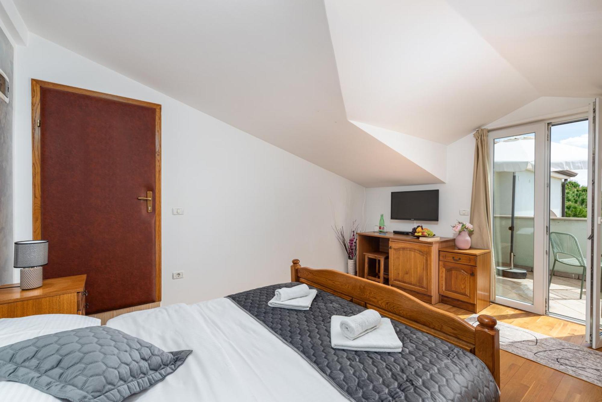 Laco De Pelagius Rooms Novigrad  Exterior photo