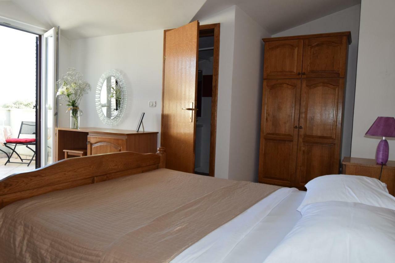 Laco De Pelagius Rooms Novigrad  Exterior photo
